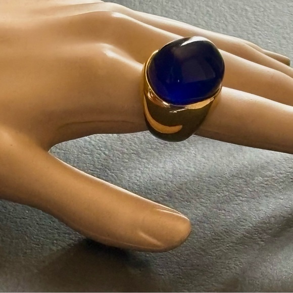 Kenneth Jay Lane Rich Blue Resin Nugget Gold Plated Adjustable Ring Size 5-9 - Picture 13 of 15